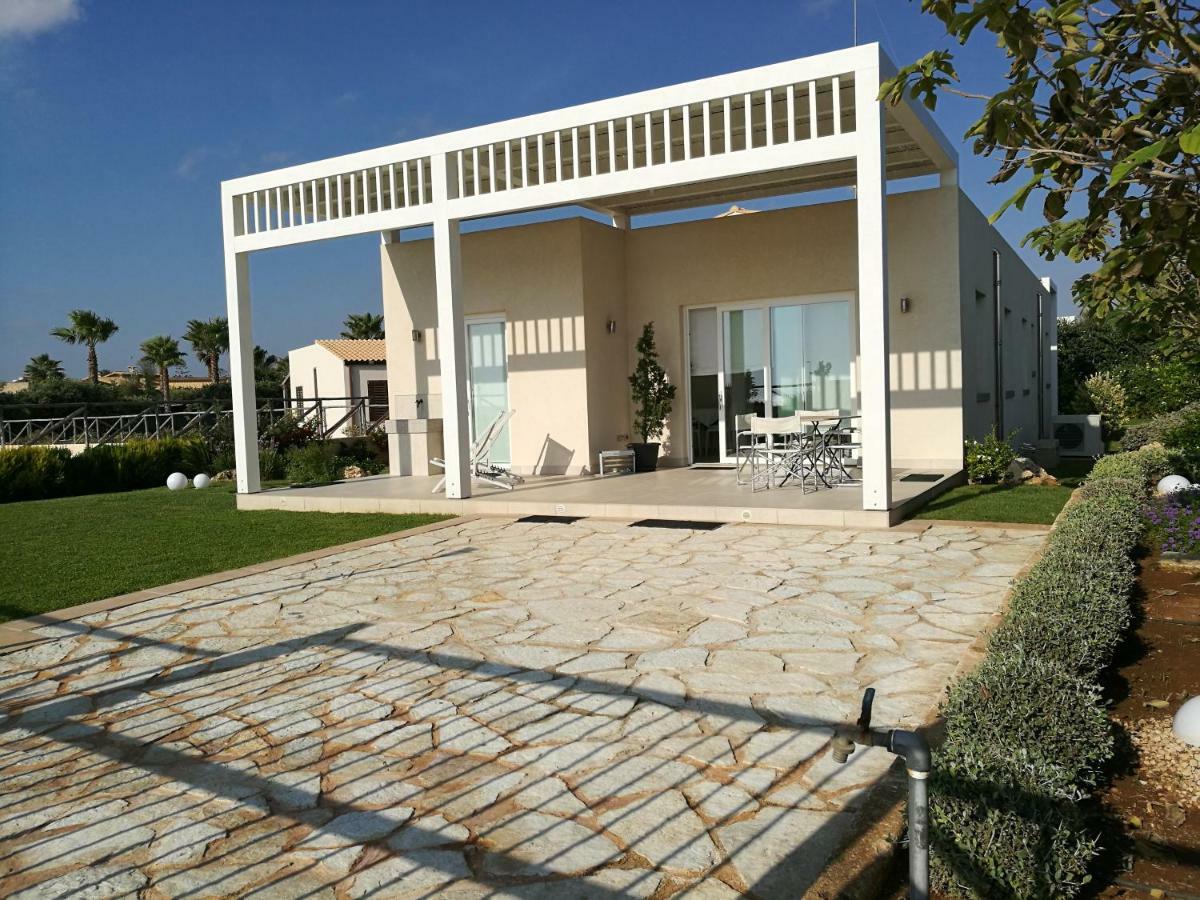 La Scogliera Holiday home *